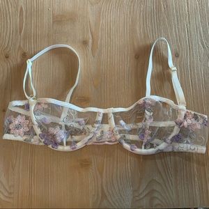 Floral lace bra